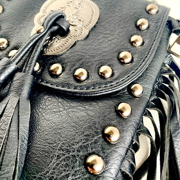 Kala Fringe Crossbody - Picture 4 of 10